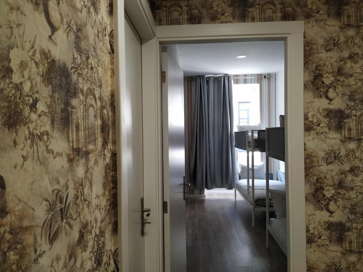 Majestic Hostel Порто Екстериор снимка